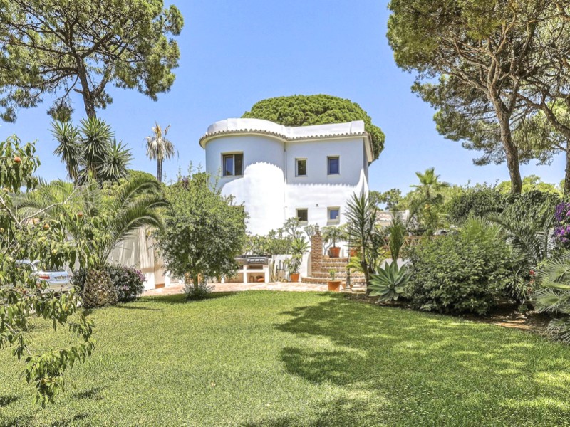 Four-bedroom villa in El Rosario, walking distance to the beach El Rosario Villa