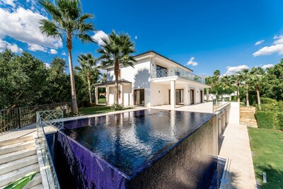 Luxury villa in Nueva Andalucia, Marbella with 5 en suite bedrooms