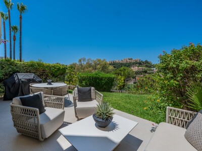 Renovated luxury 3-bedroom townhouse in La Quinta Hills, Benahavís