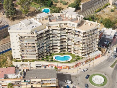 3 bedroom apartment for sale close to the beach at Torreblanca, Fuengirola