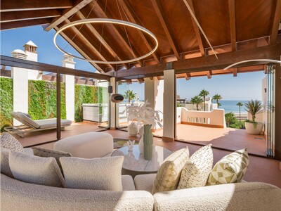 Renovated luxury beachfront 3 bedroom penthouse for sale on the New Golden Mile Estepona