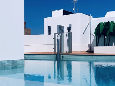 2 bedroom apartment for sale close to the beach and marina in Estepona