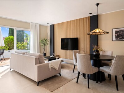 4 bedroom apartment for sale in Jardines de Andalucía, Nueva Andalucía, Marbella