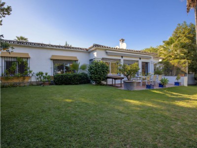 4 bedroom, 3 bathroom villa for sale in Guadalmina Alta, Marbella on the Costa del Sol