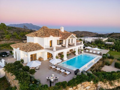 Luxury villa for sale in Marbella Golf Resort, Benahavís on the Costa del Sol