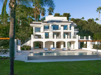 Prestige 6 bedroom villa in Nueva Andalucia, Marbella Golf Valley, Costa del Sol