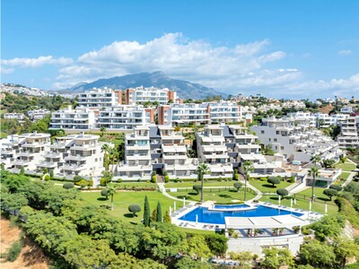 Luxury 3 bedroom apartment for sale in Los Arrayanes Golf Benahavís Costa del Sol