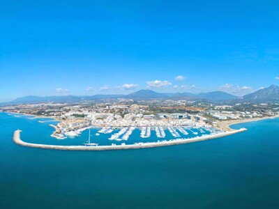 Renovated 2 bedroom apartment for sale in Playa del Duque, Puerto Banus, Marbella on the Costa del Sol