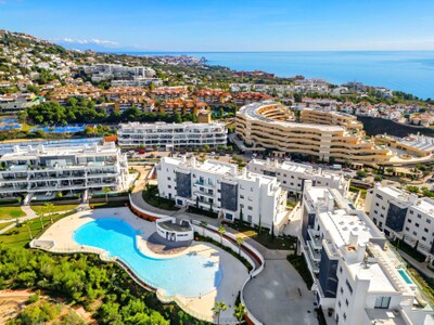 Ground floor 3 bedroom apartment for sale in El Higueron West, Fuengirola on the Costa del Sol