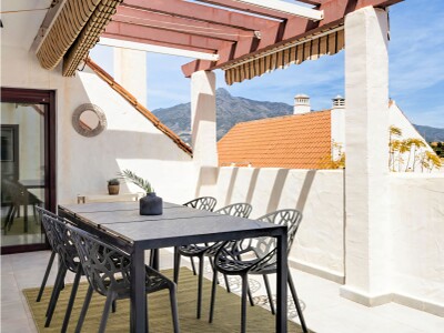 4 bedroom penthouse for sale in La Maestranza Nueva Andalucia Marbella Costa del Sol