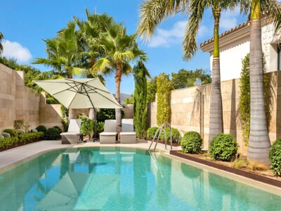 Luxury 3 bedroom duplex apartment for sale in Grand View, La Quinta, Benahavís on the Costa del Sol