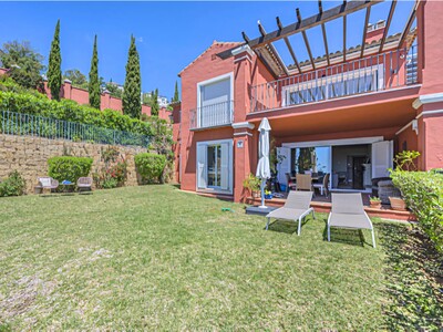 Three-bedroom garden apartment for sale in Balcones de La Mairena, Ojén on the Costa del Sol
