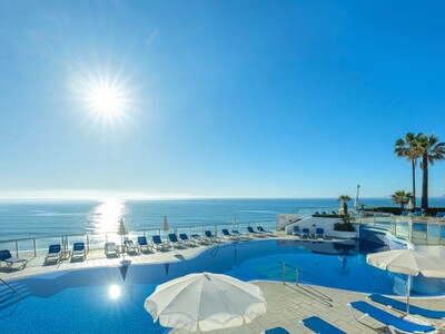 Newly renovated beachfront three-bedroom penthouse in Dominion Beach on the New Golden Mile