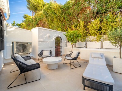 Stylish two-bedroom townhouse for sale in Las Lomas de Marbella Club Pueblo on the Golden Mile, Marbella
