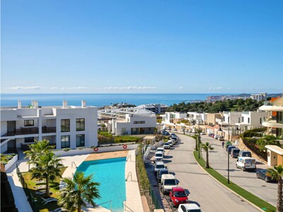Newly Built 2-Bedroom Penthouse with Solarium for Sale in Reserva del Higuerón, Fuengirola
