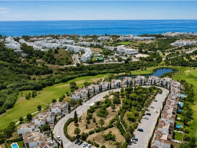 3-bedroom frontline golf villa for sale at Azata Golf, West Estepona, on the Costa del Sol.