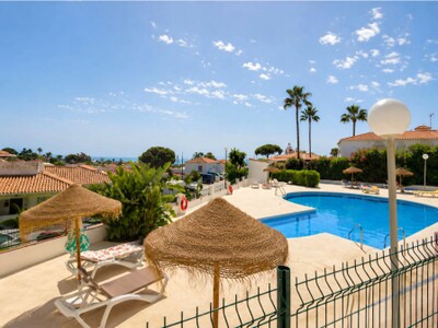 Penthouse apartment with 3 bedrooms for sale in Colinas del Faro on Mijas Costa