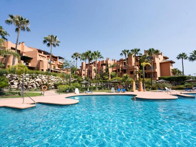 Two-bedroom, two-bathroom apartment for sale in Sotoserena, on the New Golden Mile, Estepona