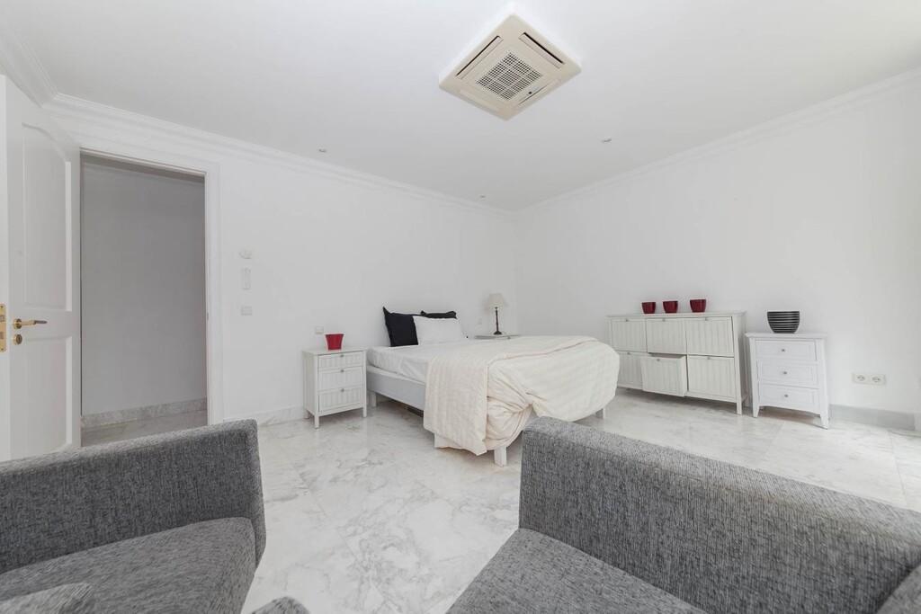 Bedroom 2 guest apartment 2 Luxury Villa Sierra Blanca Marbella-18