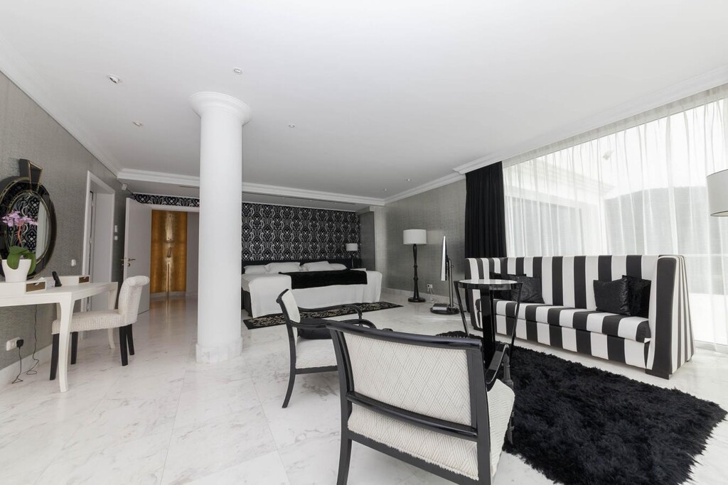Bedroom 3 Luxury Villa Sierra Blanca Marbella-9
