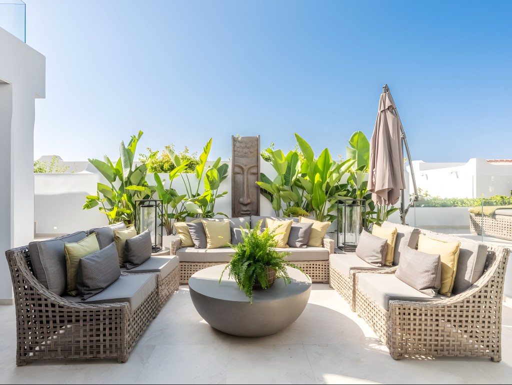 Oasis Club, Golden Mile Marbella (2)