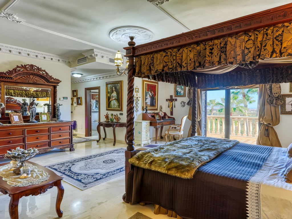 Country Mansion Alhauring de La Torre (20)