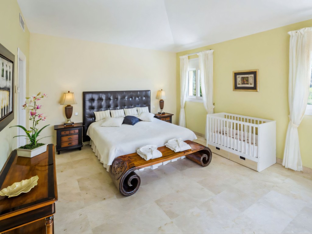 Elviria Villa for sale (1)