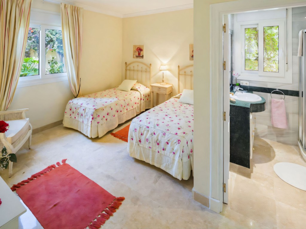 Elviria Villa for sale (3)