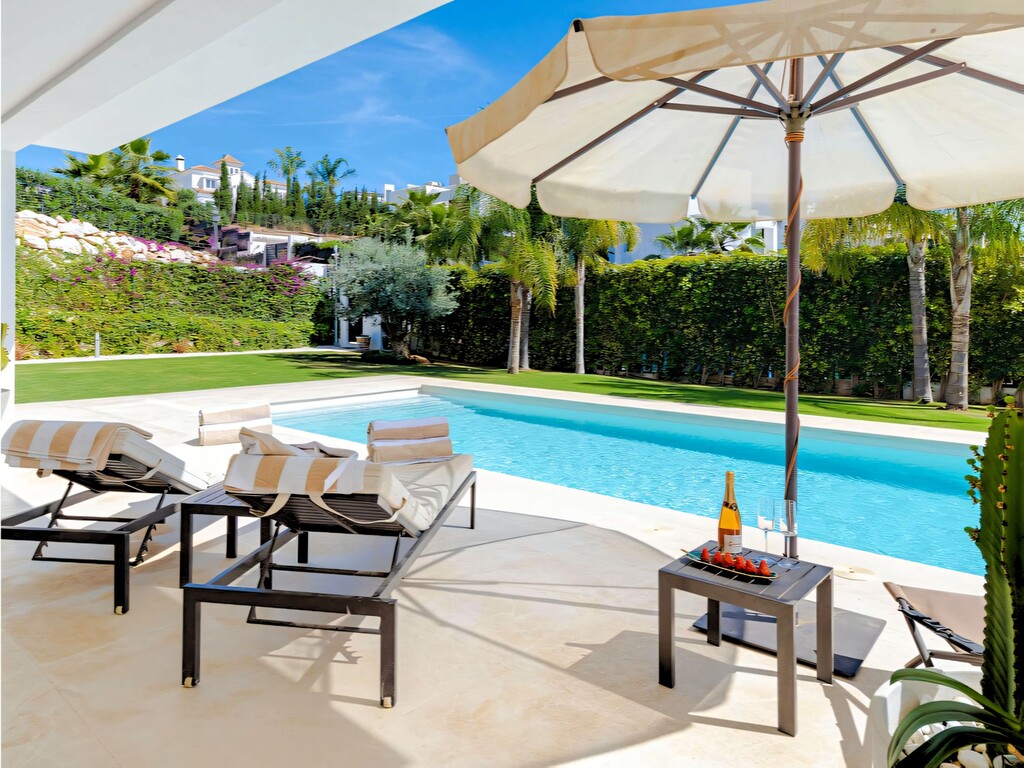 Nueva Andalucia Villa (11)
