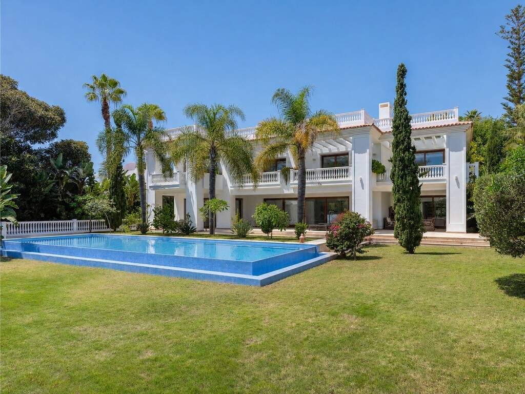 Casasola Villa Exterior